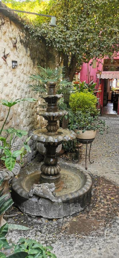 Hotel Rosa Morada Tlaquepaque Exterior foto